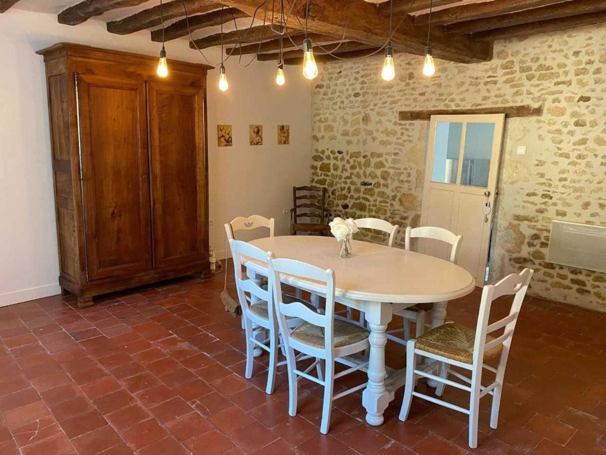 Maison De Village Avec Jardin, Parc Prive Et Box Fibre, Animaux Bienvenus, A 15 Min Du Mans - Fr-1-410-333 Mézières-sous-Lavardin Exteriör bild